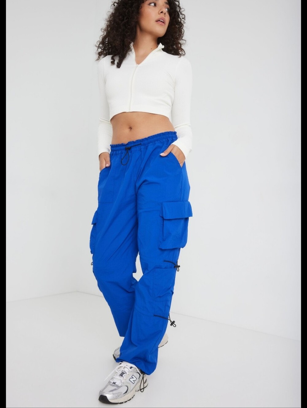 NWOT small The Chloe Nylon Parachute Pant, Royal Blue